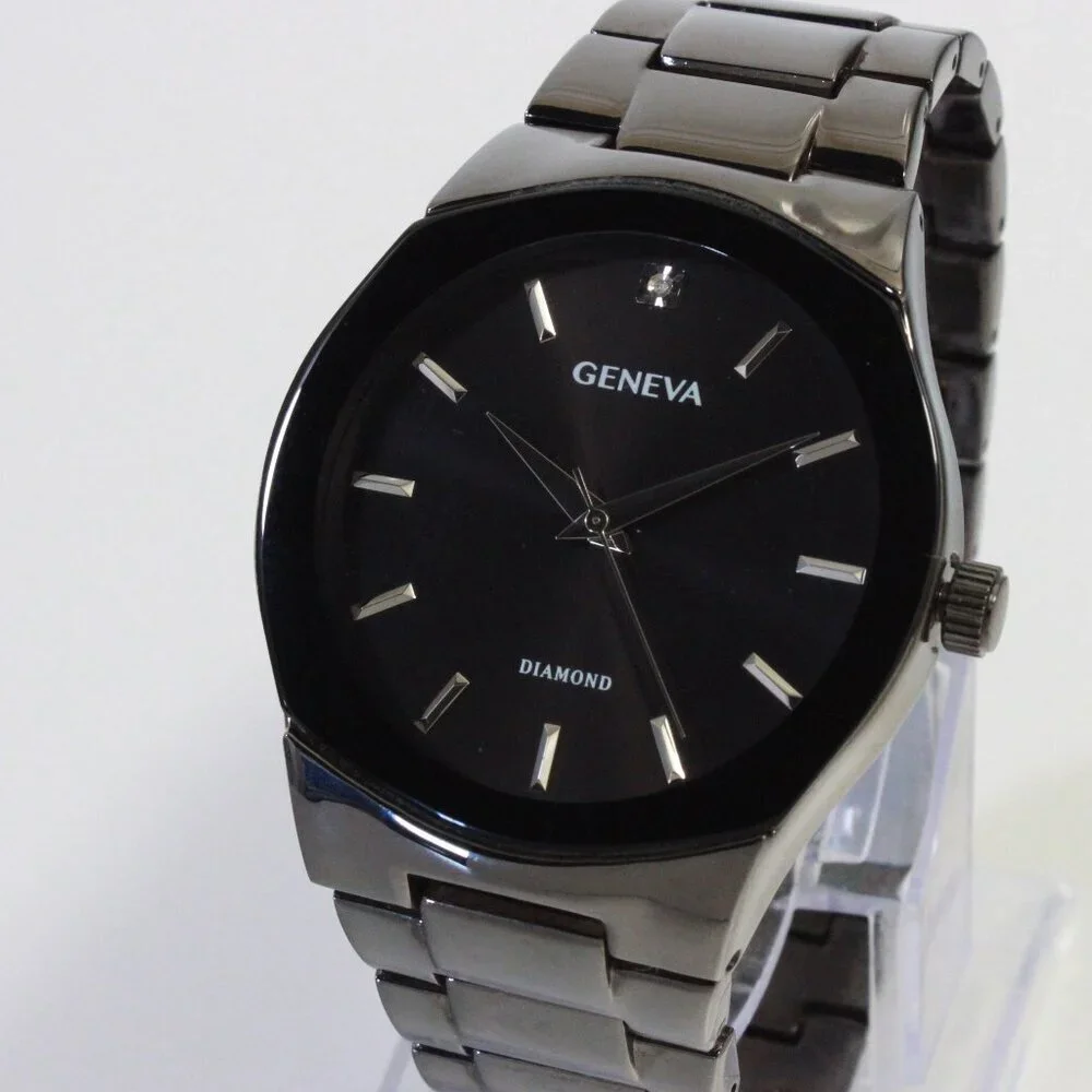 Geneva Men's Casual Watch Diamond At 12 Integrated Bracelet 42mm